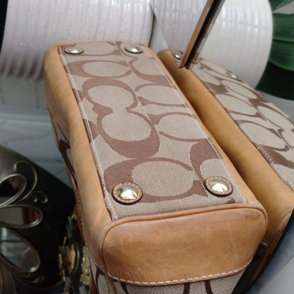 Authentic Coach legacy Madeline. - Picture 5 of 12